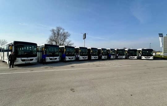 Nomago prevzel 10 novih avtobusov
