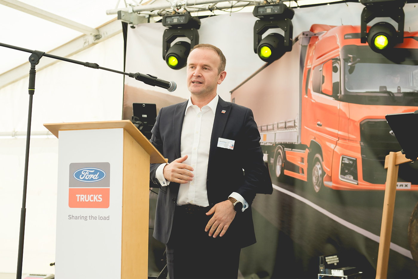 Uradno so obeležili začetek delovanja novega servisnega centra Ford Trucks v Mariboru